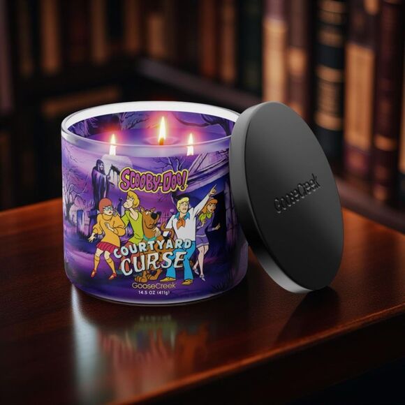 NEW Retro Courtyard Curse 3-Wick Scooby-Doo Candle Unused Shaggy Velma Daphne - Picture 1 of 10